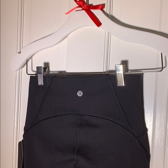 lululemon athletica Pants - Black Lululemon crop leggings